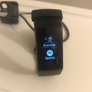 Fitbit Charge 4